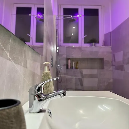 شقة Casa Mia Metro A 100mt *