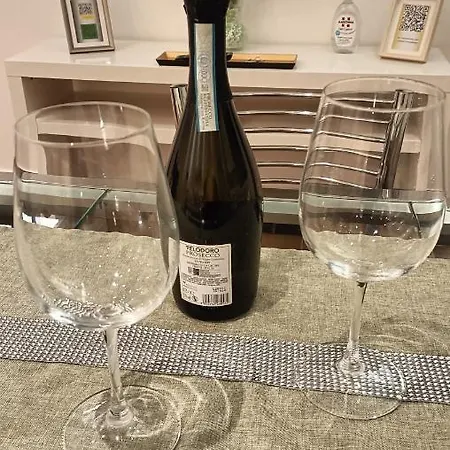 Apartamento Casa Mia Metro A Nuovo *